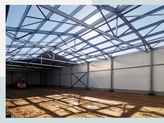 Строительство сенохранилищ в железнодорожном