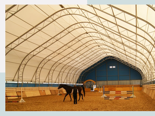 Строительство конных манежей в железнодорожном